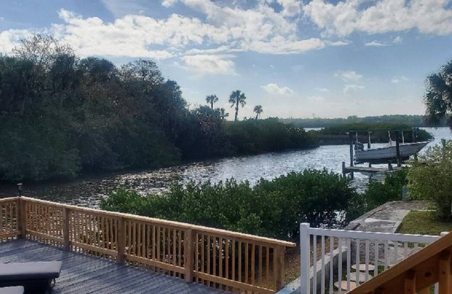 BELLE MAISON RIVIÈRE FRONT DE MER ALAFIA