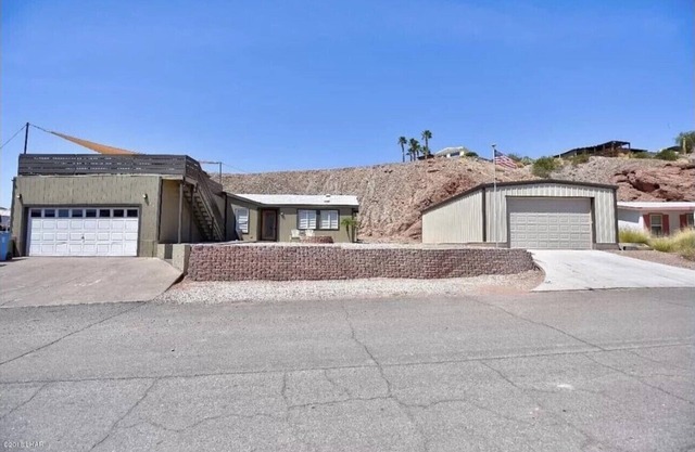 River house with desert view