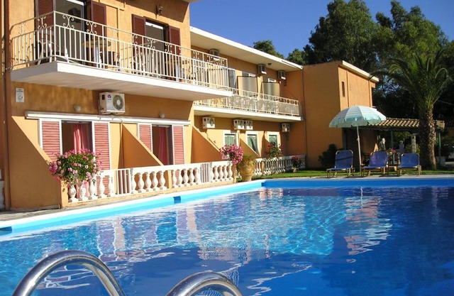 River Studios & Apartments