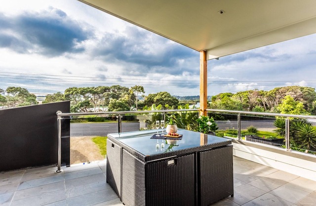 River View Luxury BarwonHeads April school holiday special Contact for details