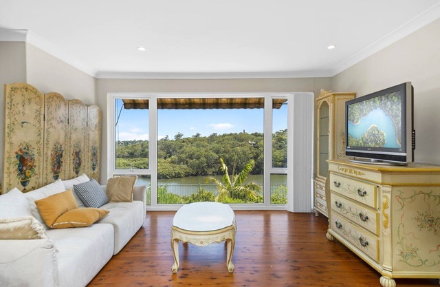 River View Oasis | Spacious 3-Bed House with Pool