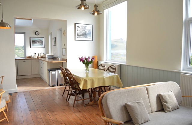 River View - Trois Chambres Maison, Couchages 6