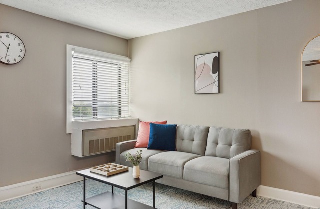 River West 504 I Cozy & Spacious 1Bd Apt I Pool