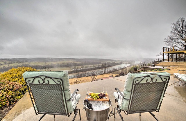 NOUVEAU! Harding House sur White River avec parking pour bateaux!