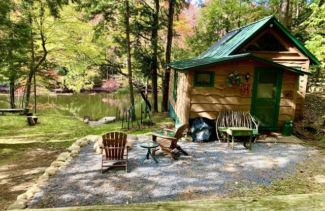 Riverfront Cabin for Two, Perfect Getaway! Été - Hebdomadaire seulement le samedi à samedi