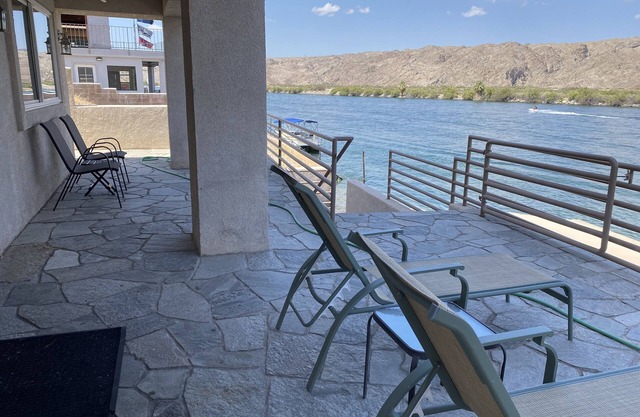 Appartement Riverfront Oasis Guest. Wow quelle vue!