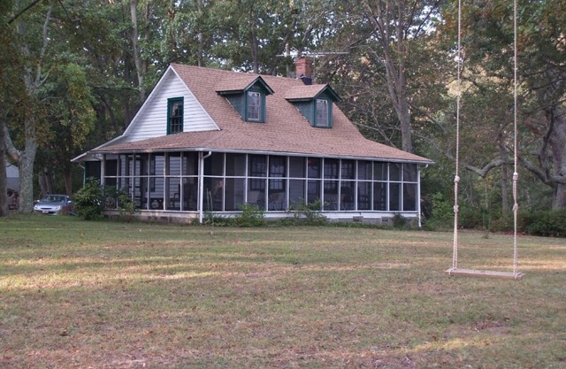 Riverfront - Rustic Cottage - 3+ acres - Large plage privée