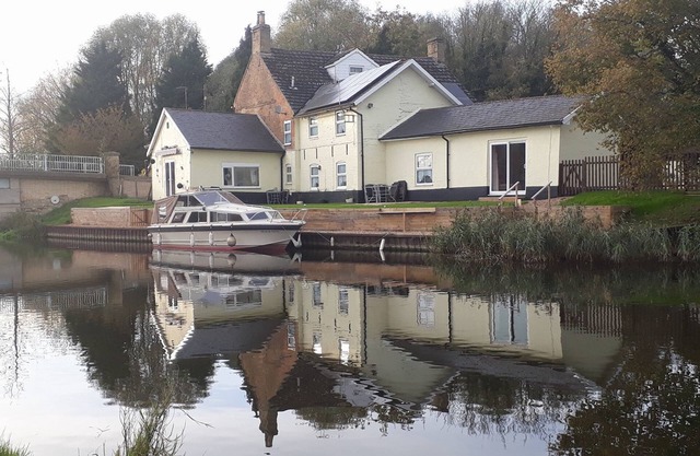 Riverside Cottage - Deux Chambres Gîte, Couchages 3
