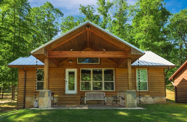 Riverside Cabin in Kiamichi Mountains