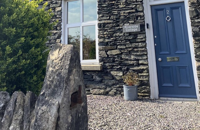 Riverside Cottage with bike storage - just 10 mins from Windermere