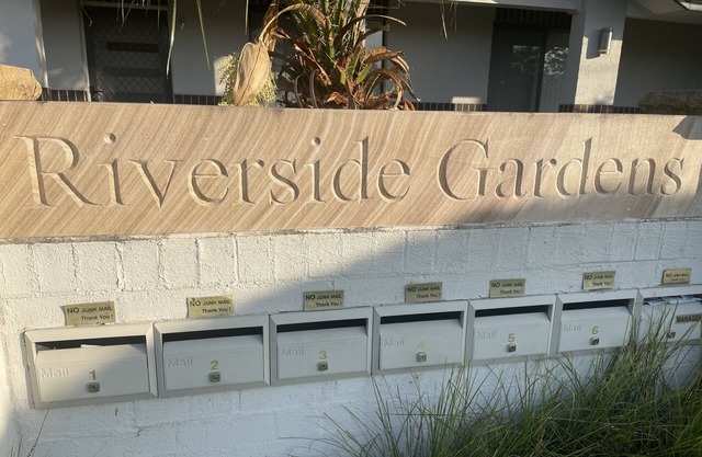 Riverside Gardens, pet friendly