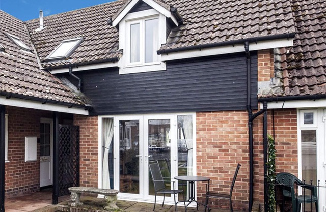 Riverside Cottage Nr l'emblématique pont Wroxham. 2-Bedroom Pet-Friendly