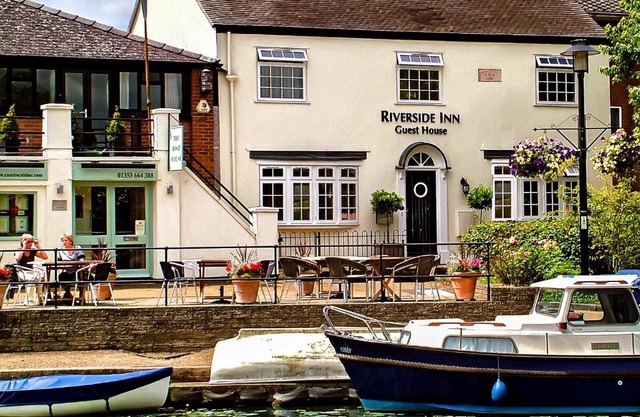 Riverside Inn