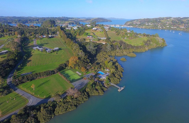 Riverside Matakana appartements de luxe style baches