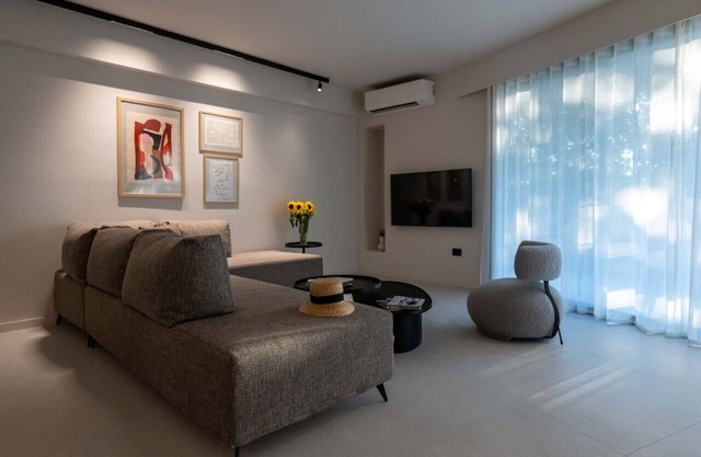 RiverSide Villas Kalamata B1