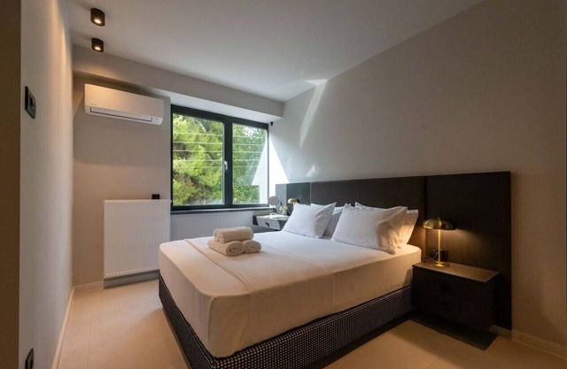 RiverSide Villas Kalamata C1