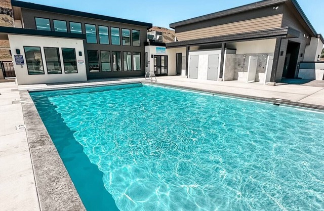 Riverview Retreat · Riverview Retreat - community pool opens 5/9!