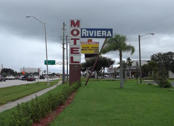 Riviera Motel