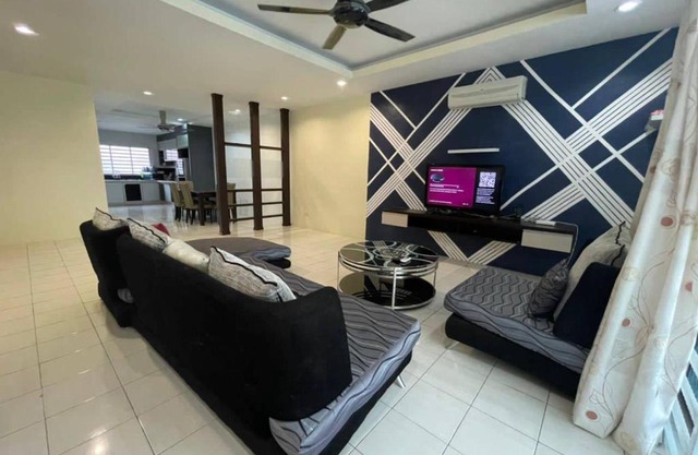 RJ Homey Guesthouse