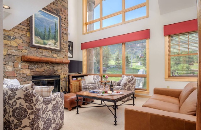 RMR: Ski In / Ski Out Luxueux 1 chambre avec mezzanine à Teton Village + Fun gratuit