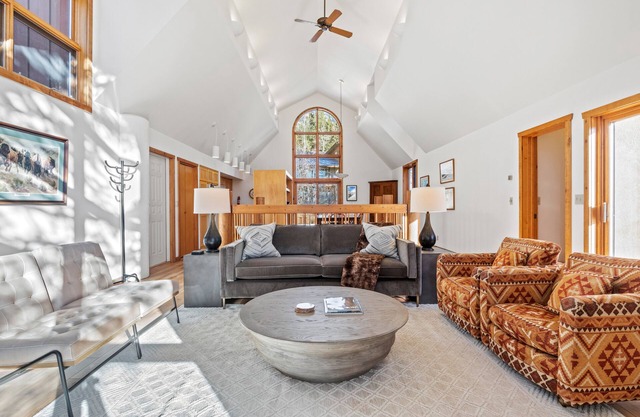 RMR: Ringer House: maison de 4 chambres à Teton Village. Activités gratuites incluses!