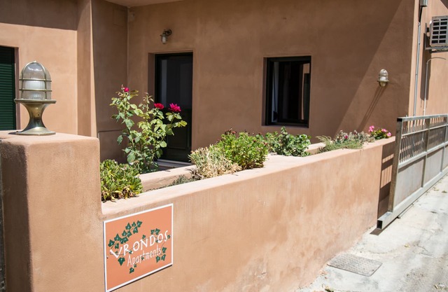 Le Roberta Apartment est un appartement confortable dans un village traditionnel crétois.