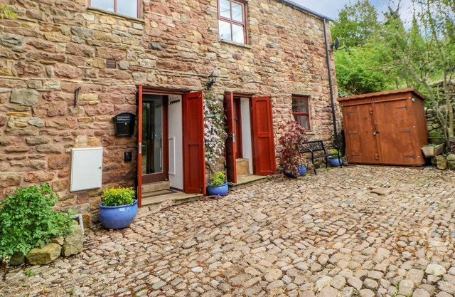 Robins Lodge, BROUGH