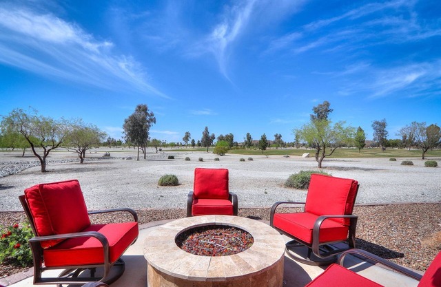 Robson Ranch Luxury 3 Bed 2. 5 Bath Private Retreat