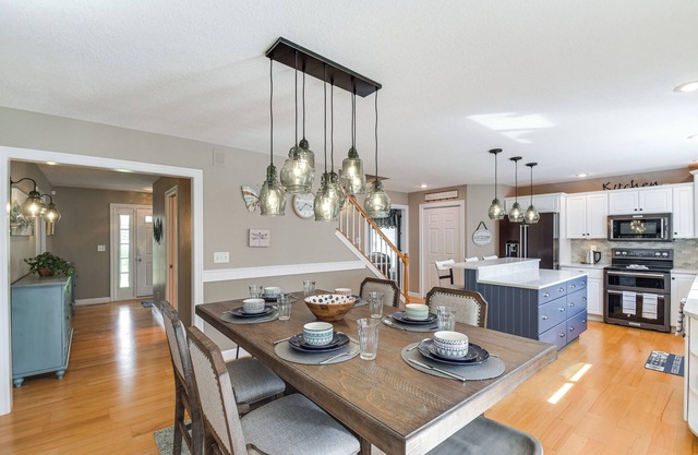 Rock Island Home w/ Private Yard & Fire Pit Table!