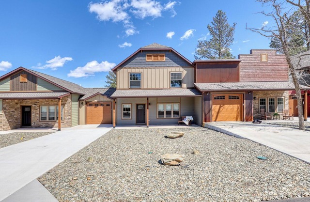Gold Mining Condo with all Modern Amenities!