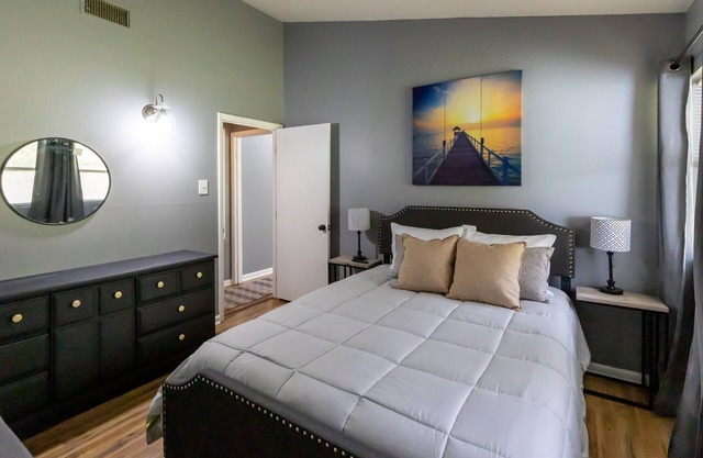 ROCKET CITY CONDO CLOSE TO REDSTONE ARSENAL
