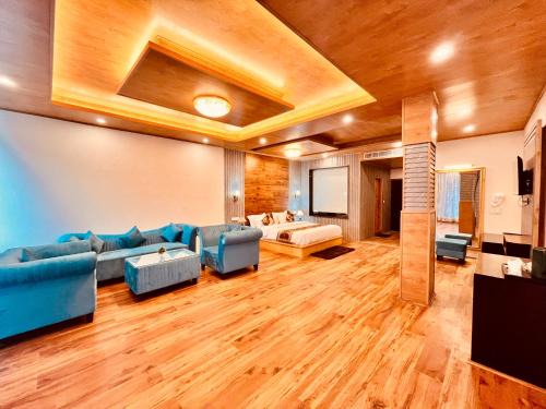 Rockland Cottage, Manali - Centrally Heated & Air Cooled Premium Rooms