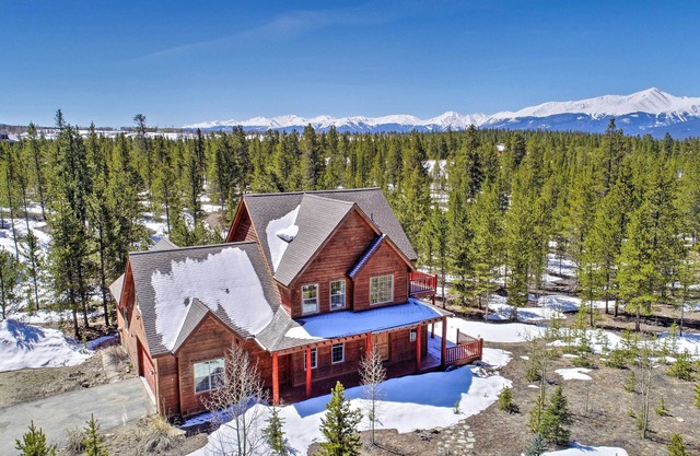 'Rocky Bear Lodge' sur 2+ acres près du lac Turquoise