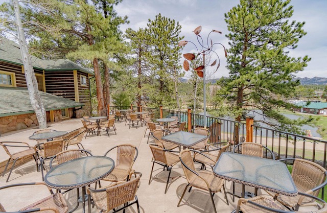 ROCKY CREEK LODGE, 30 couchages + Parfait pour les RÉUNIONS / MARIAGES / RETRAITES