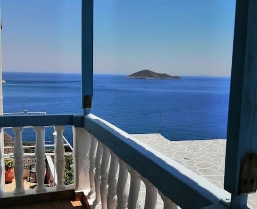 RODON VROMOLITHOS STUDIO in Spilia Leros