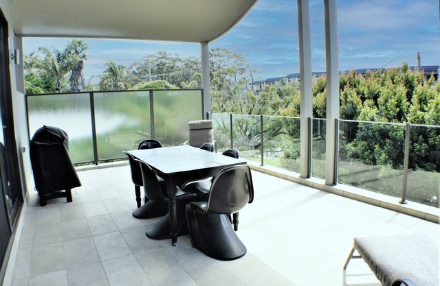 Rolling Waves 1 - Pet friendly 3 bedroom Apartment