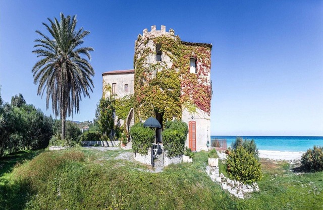 Villa en bord de mer en Calabre avec jardin