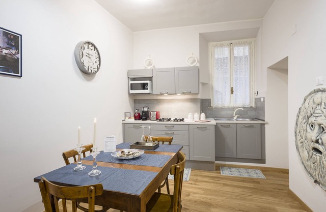 Appartement Fontaine de Trevi avec la vérité de la bouche dans le centre-ville!