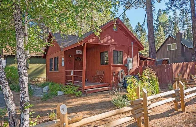 Cabane romantique pour 2 bains à remous privé, pratique pour se rendre au paradis, au lac et aux casinos-1198C ~