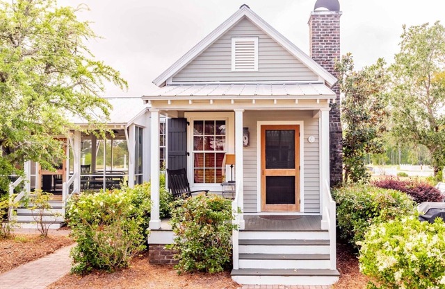 Romantic Cottage Awaits - River Dunes
