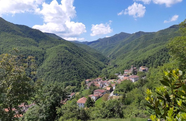 Romantic house with swimming pool near Bologna & Florence CIN: IT047018C2OXJNJAB8