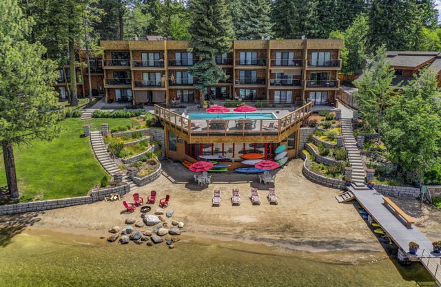 Condo au bord du lac sur le lac Payette!