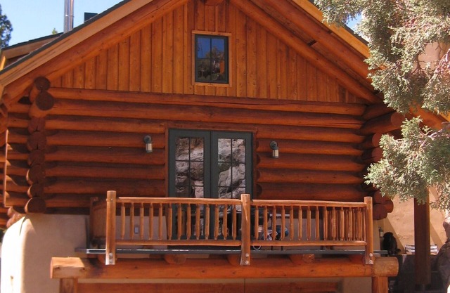 Escapade romantique en cabane en rondins. Il est de retour sur le marché après un congé sabbatique de 3 ans !!