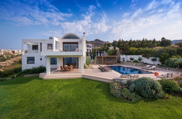 Villa de luxe romantique-piscine privée-vue mer imprenable (MEILLEUR TARIF GARANTI)