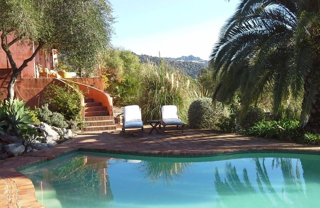 retraite romantique avec vue magnificant, piscine et WIFI