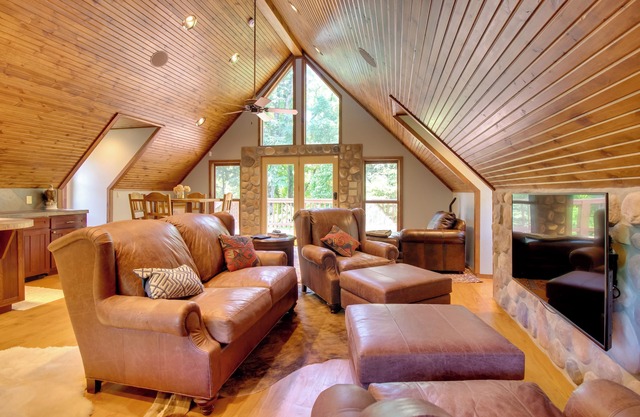 Romantic River Retreat in Gassville