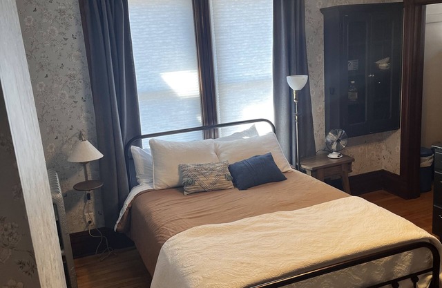 Suite studio au deuxième étage à pied au coeur de Marquette à quelques pas du centre-ville