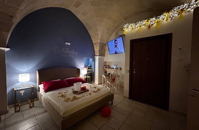 Suite relaxing Rooms con vasca idromassaggio nel centro storico di Pulsano