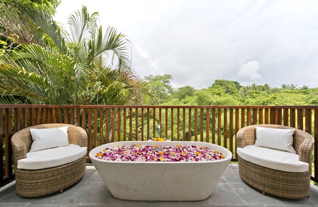 Villa romantique avec vue sur la jungle et la rivière