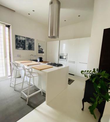Rome, Beautiful Apartment in a Vintage Building